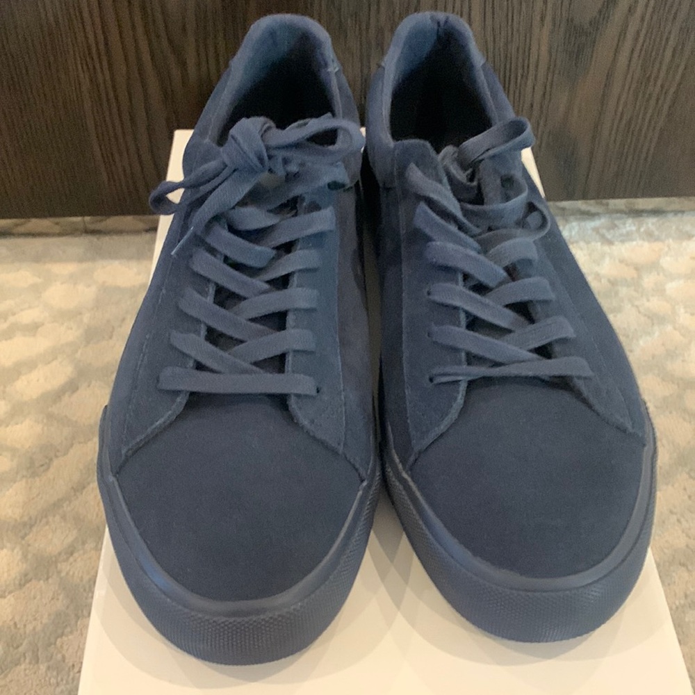 Express Size 11 Navy Suede Mens sneakers. Brand new.